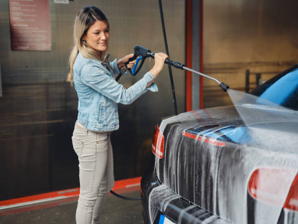 Best Roof Pressure Washing  in Hamilton, OH